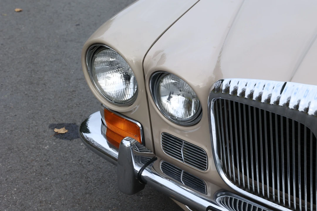 1971 Daimler - Image 15 of 17