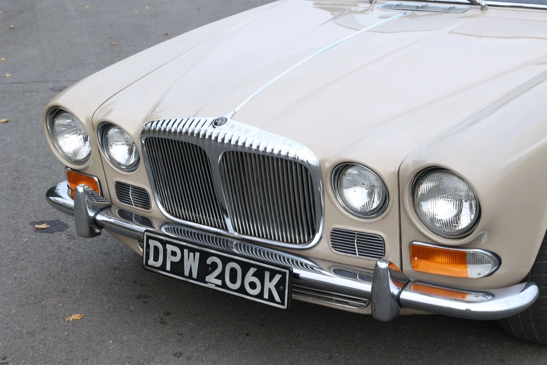 1971 Daimler - Image 16 of 17