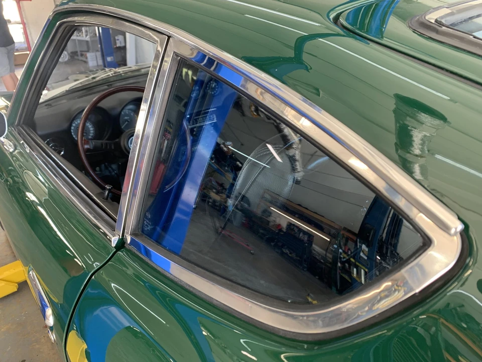 1971 Nissan Fairlady Z 1st Gen - Image 14 of 31
