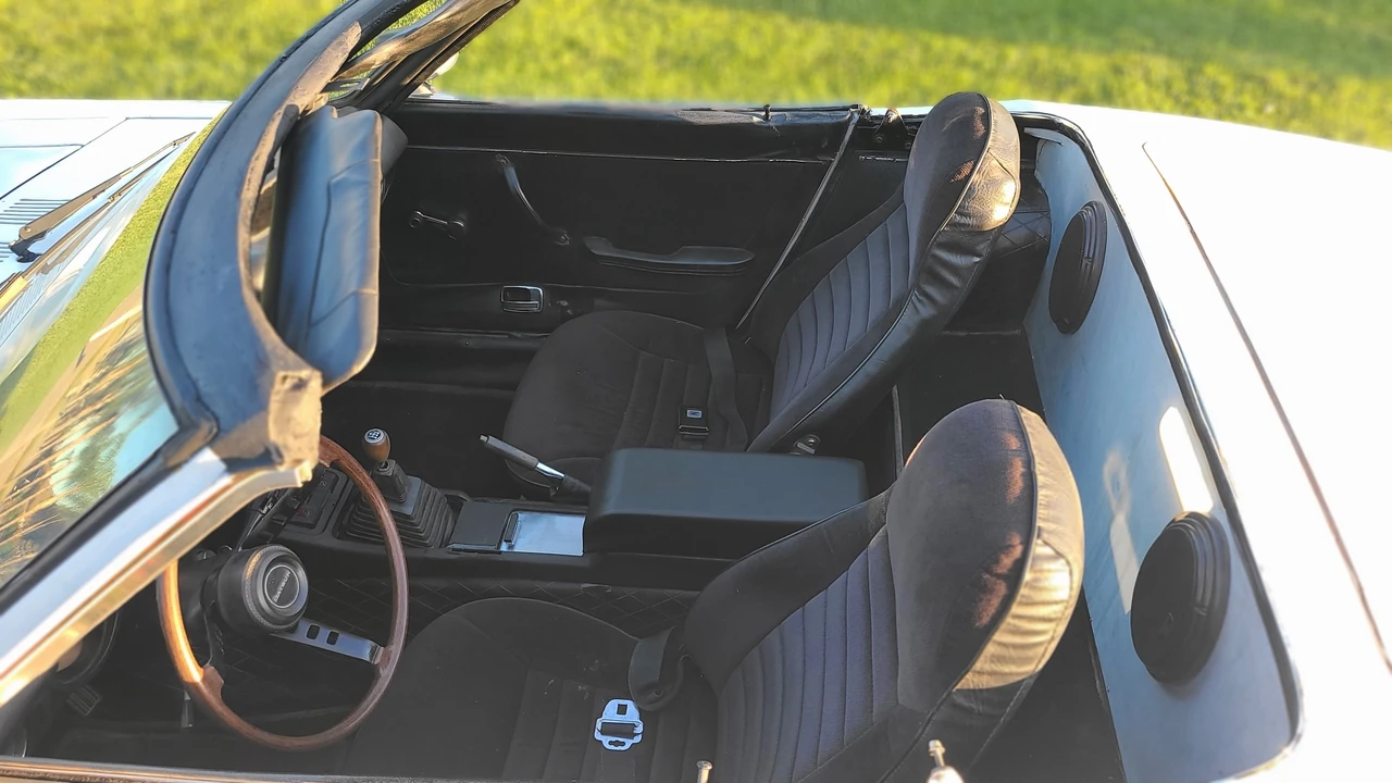 1971 Nissan Fairlady Z 1st Gen - Image 15 of 31