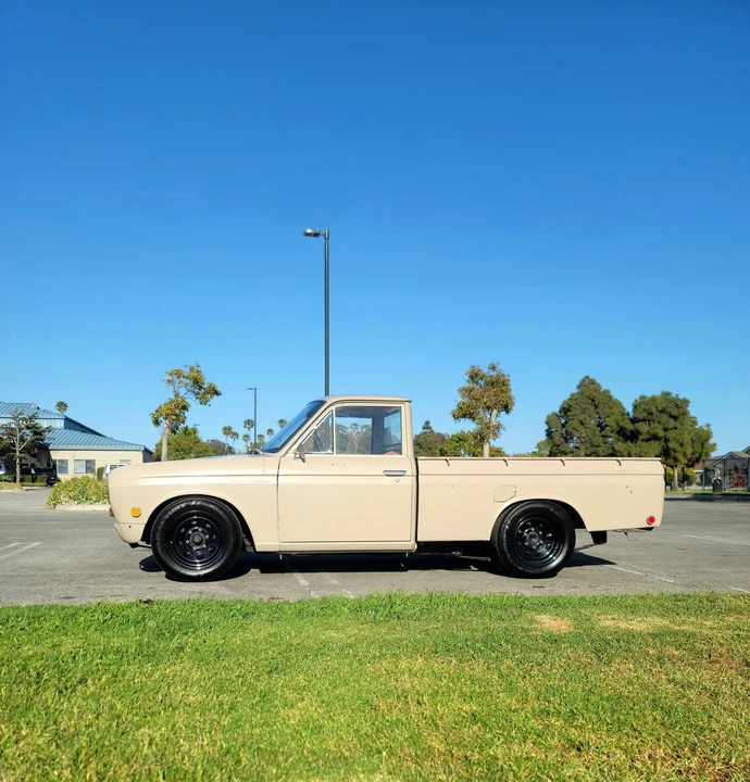 1971 Nissan - Image 9 of 28