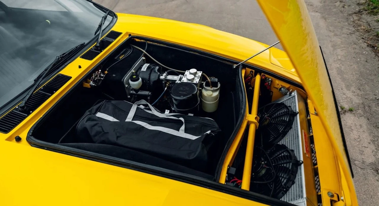 1971 DeTomaso Pantera - Image 2 of 13