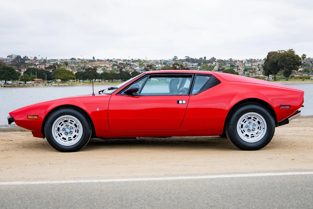 1971 DeTomaso Pantera - Image 15 of 31