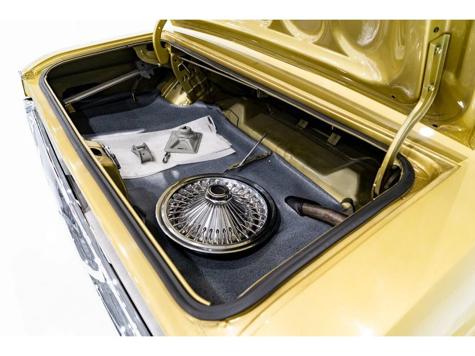 1971 Dodge Challenger 1st Gen - Image 23 of 31