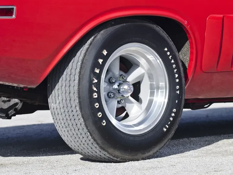 1971 Dodge Challenger Hemi 1st Gen - Image 19 of 31