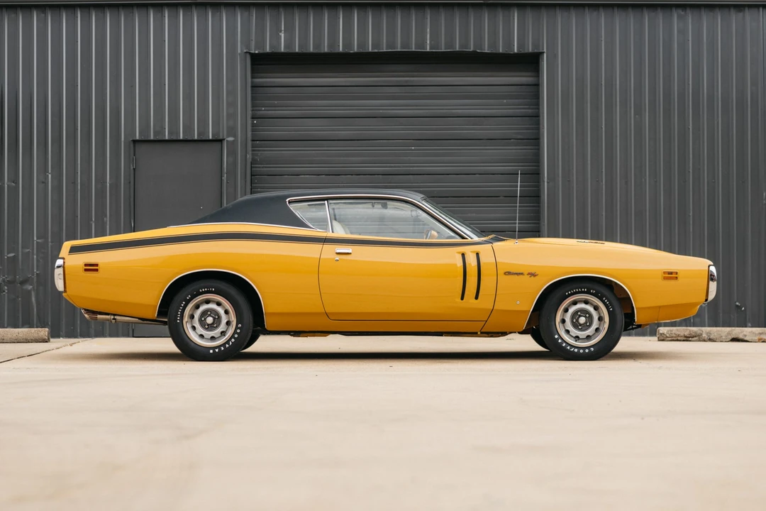 1971 Dodge Charger Hemi 3rd Gen - Image 10 of 31