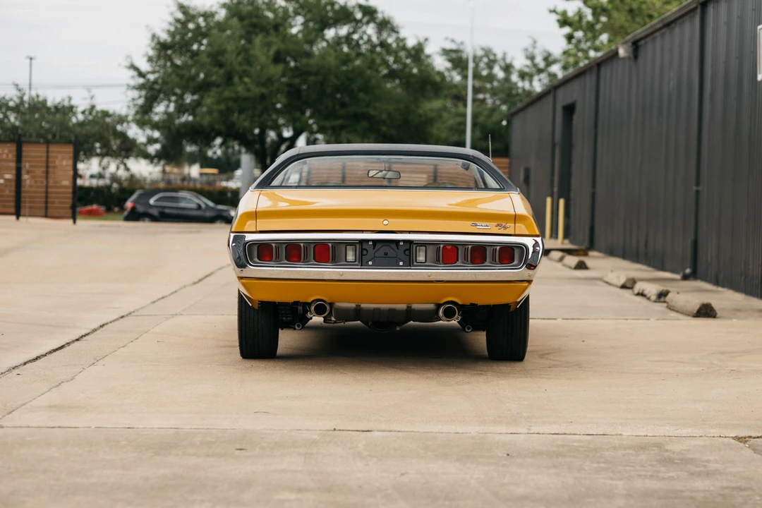 1971 Dodge Charger Hemi 3rd Gen - Image 15 of 31