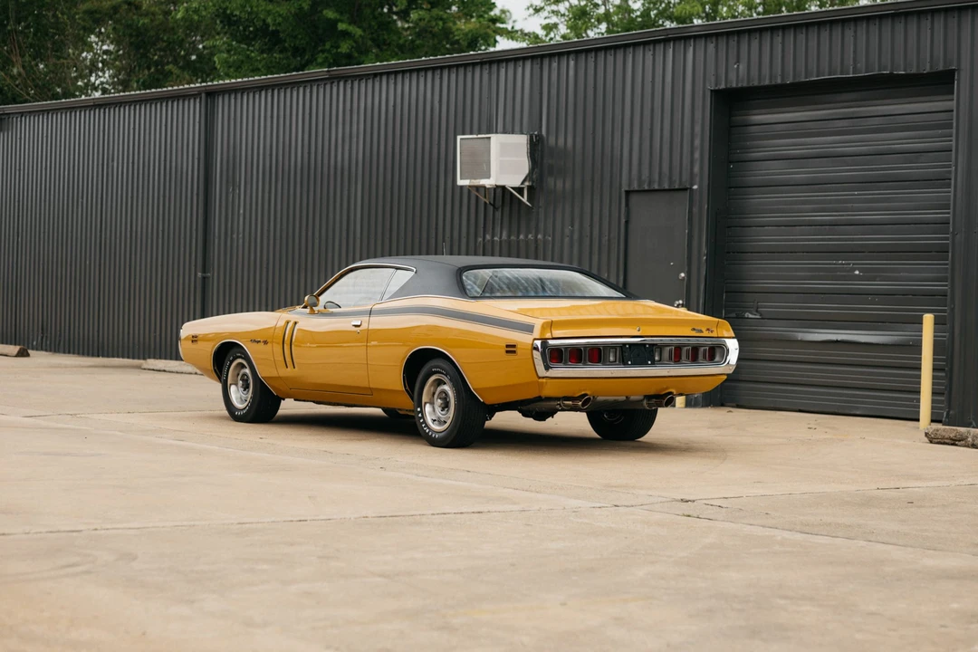 1971 Dodge Charger Hemi 3rd Gen - Image 18 of 31
