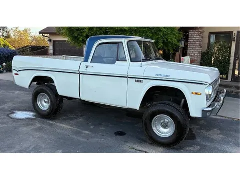 1971 Dodge D100 Power Wagon