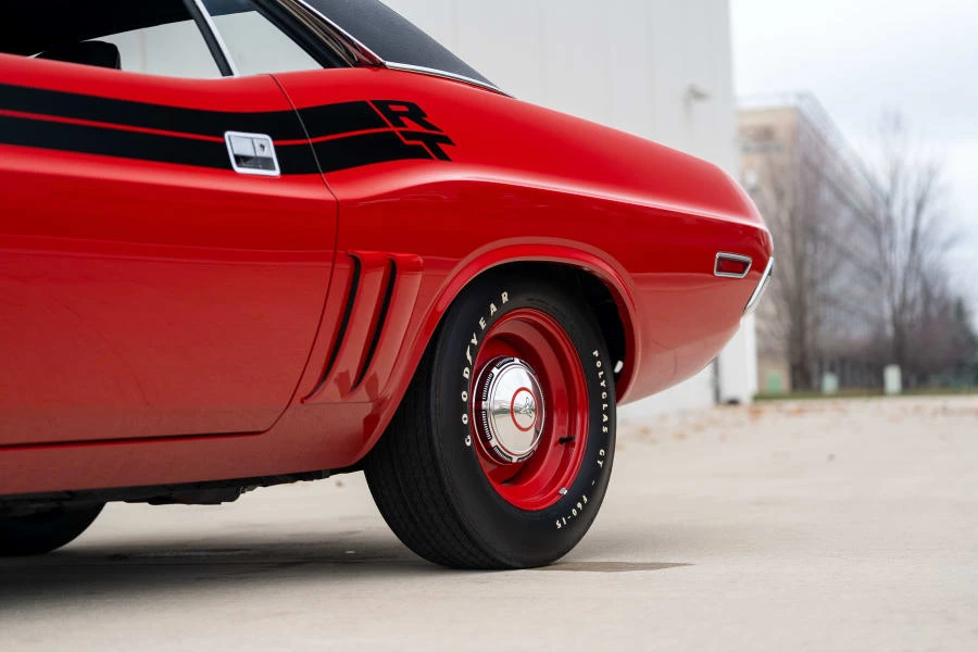 1971 Dodge Challenger Hemi 1st Gen - Image 19 of 31