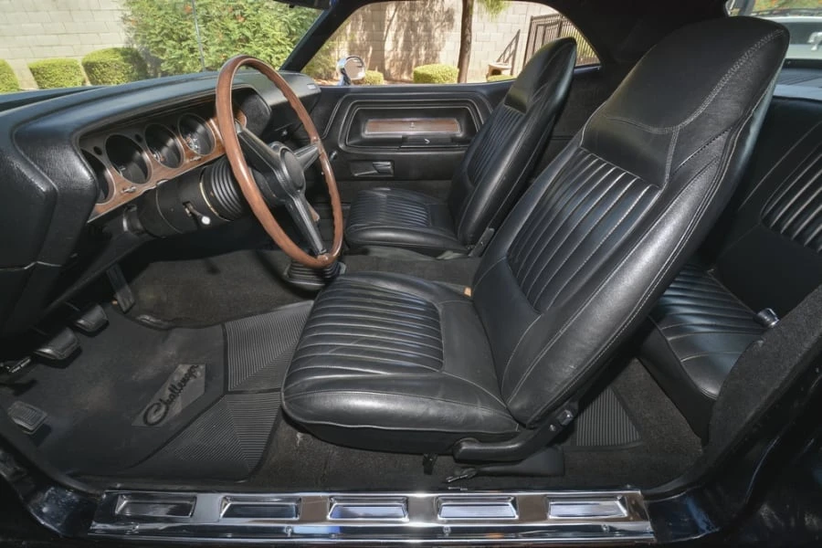 1971 Dodge Challenger Hemi 1st Gen - Image 4 of 12