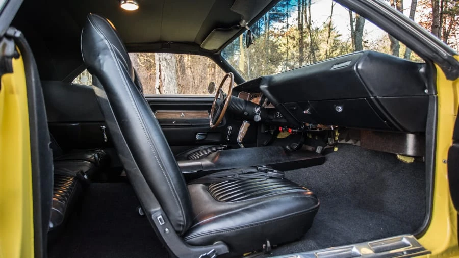 1971 Dodge Challenger Hemi 1st Gen - Image 5 of 12