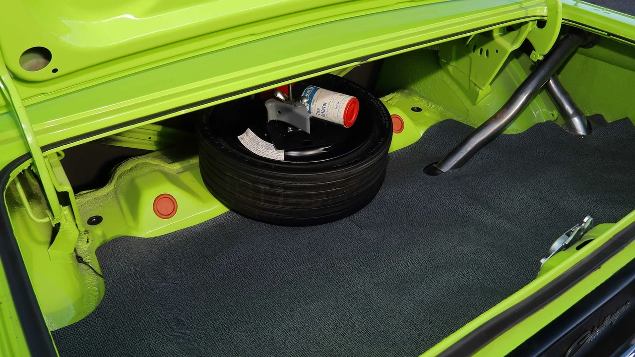 1971 Dodge Challenger Hemi 1st Gen - Image 11 of 20
