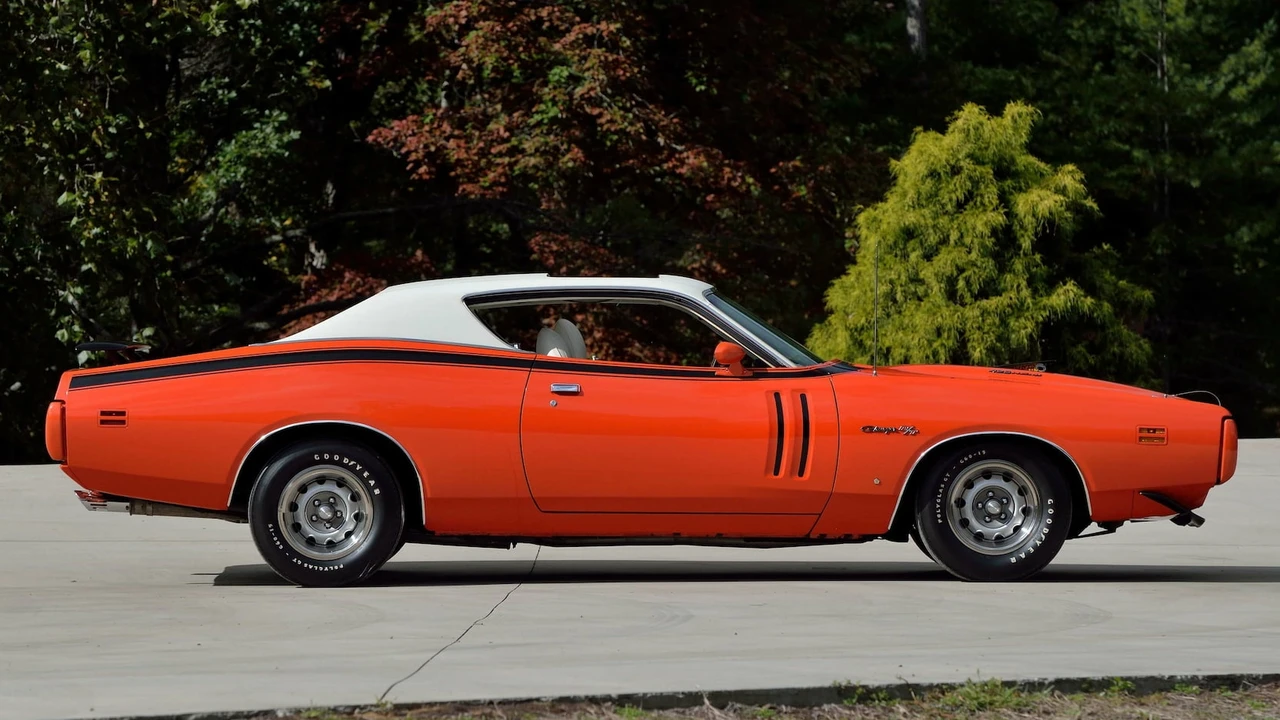 1971 Dodge Charger Hemi 3rd Gen - Image 2 of 31