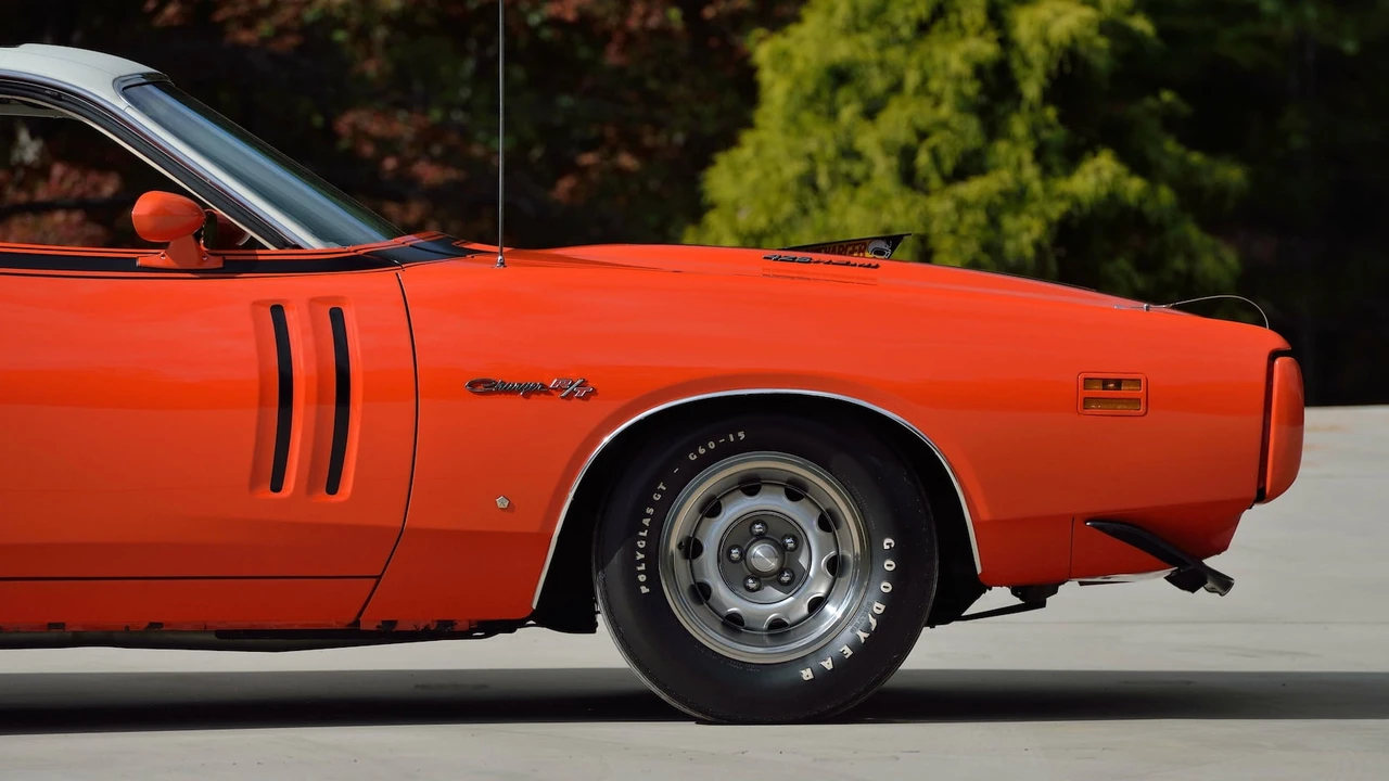 1971 Dodge Charger Hemi 3rd Gen - Image 19 of 31