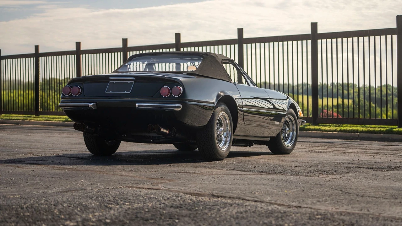 1971 Ferrari Daytona Spider - Image 24 of 31