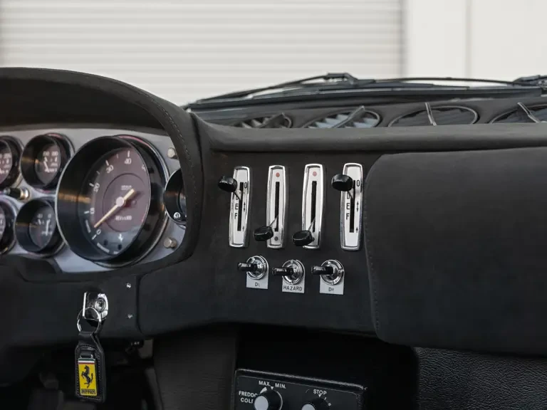 1971 Ferrari Daytona Spider - Image 19 of 31