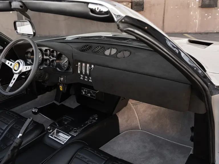 1971 Ferrari Daytona Spider - Image 11 of 31