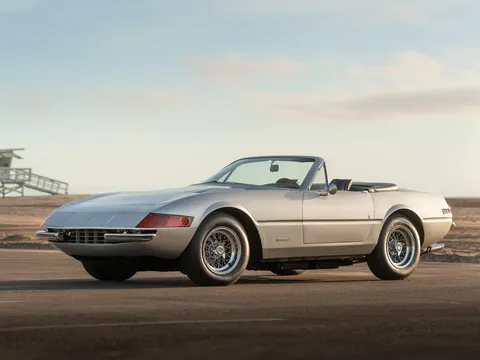 1971 Ferrari 365 GTS/4 Daytona Spider by Scaglietti