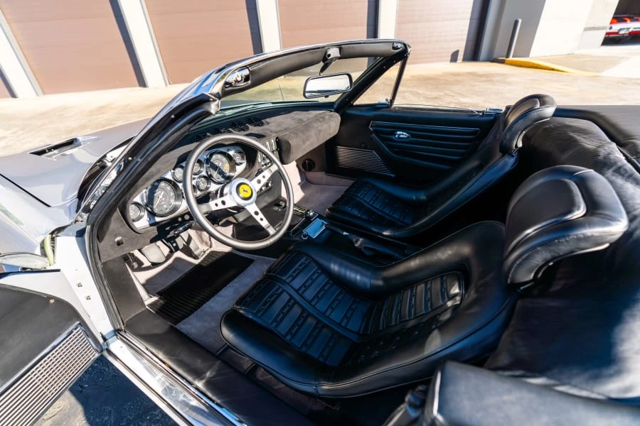 1971 Ferrari Daytona Spider - Image 24 of 31