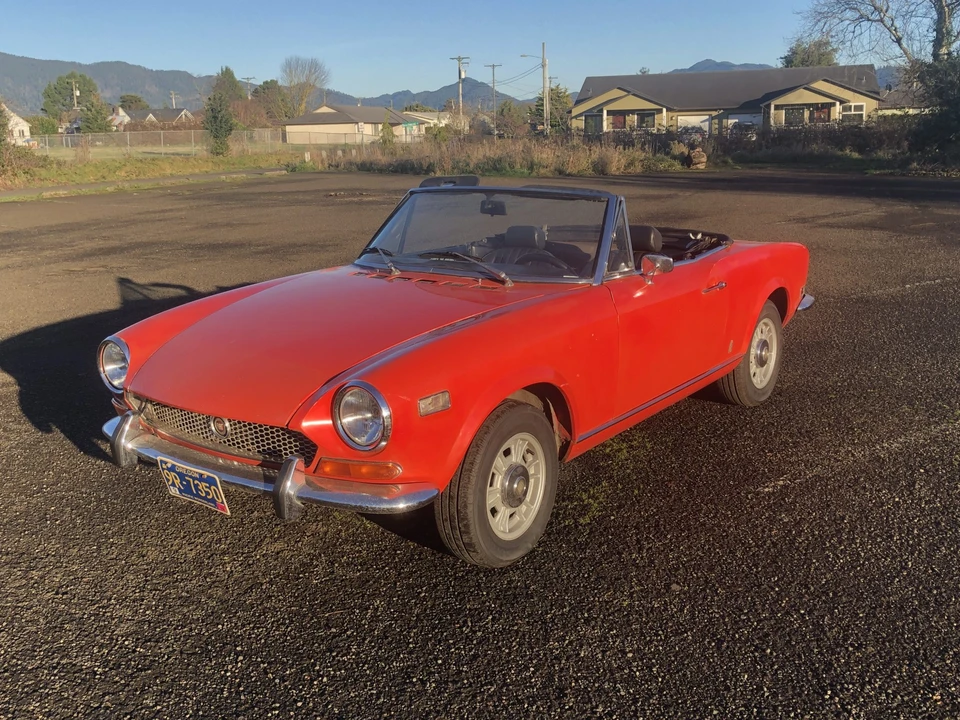 1971 Fiat 124 Sport Spider - Image 9 of 31