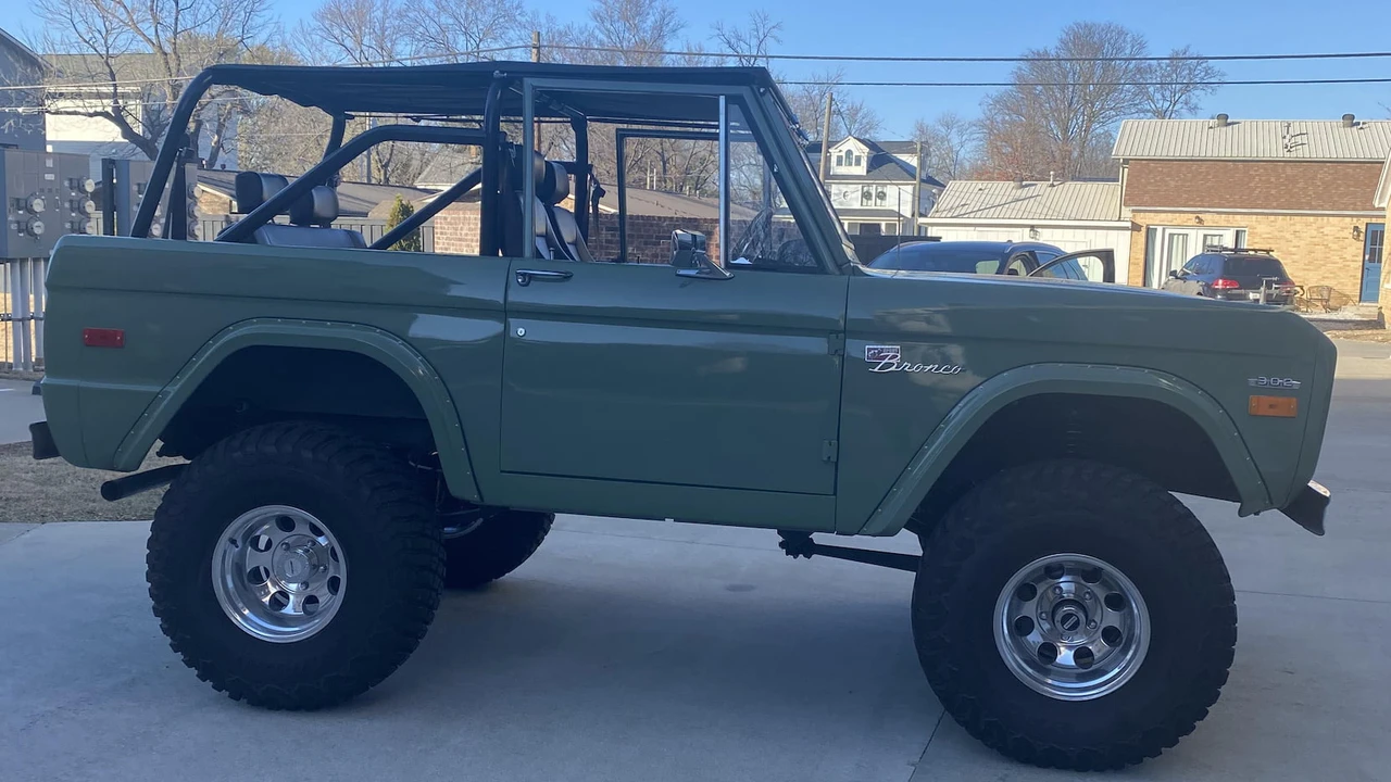 1971 Ford Bronco 1st Gen - Image 2 of 11