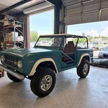1971 Ford Bronco Sport Utility 2D