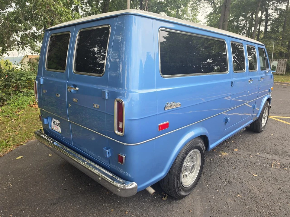 1971 Ford Econoline Van - Image 9 of 31