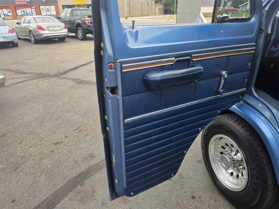 1971 Ford Econoline Van - Image 25 of 31