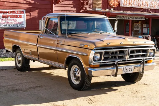 1971 Ford F-250 Sport Custom Explorer Camper Special