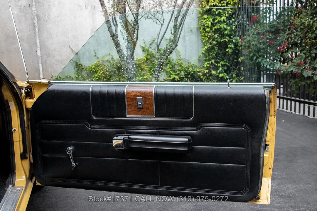 1971 Ford Galaxie 4th Gen - Image 24 of 31