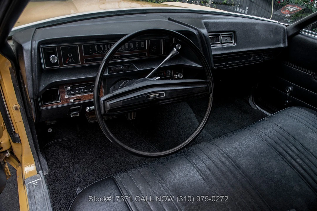 1971 Ford Galaxie 4th Gen - Image 18 of 31