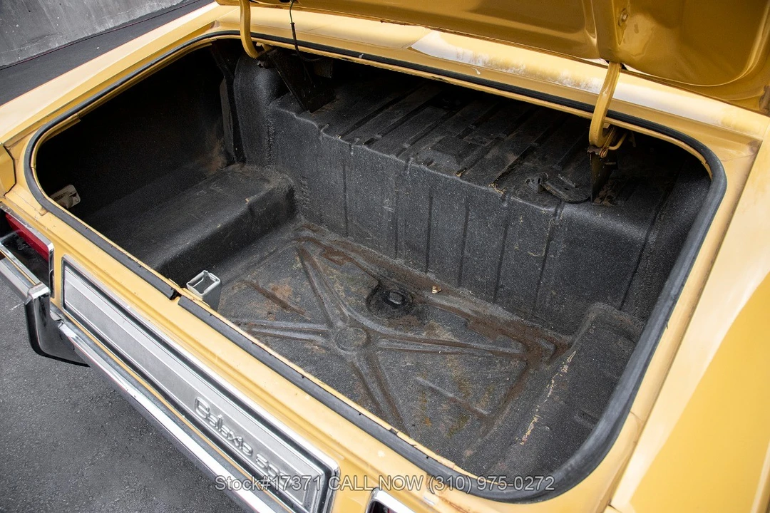 1971 Ford Galaxie 4th Gen - Image 27 of 31