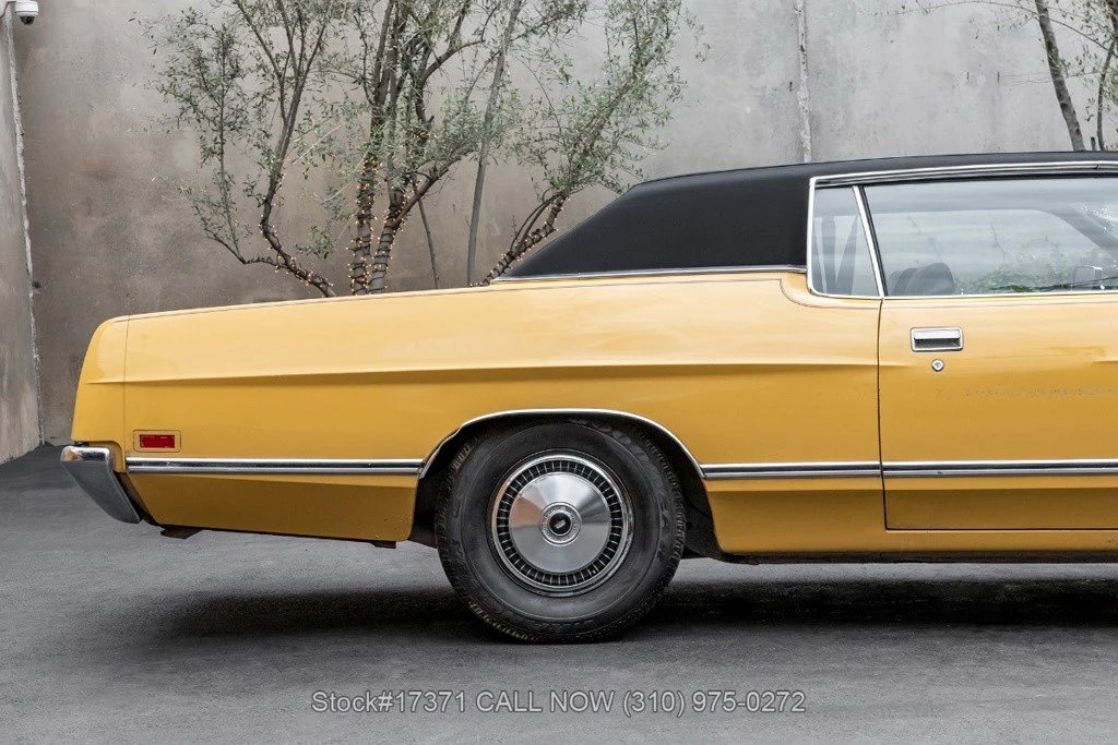 1971 Ford Galaxie 4th Gen - Image 11 of 12