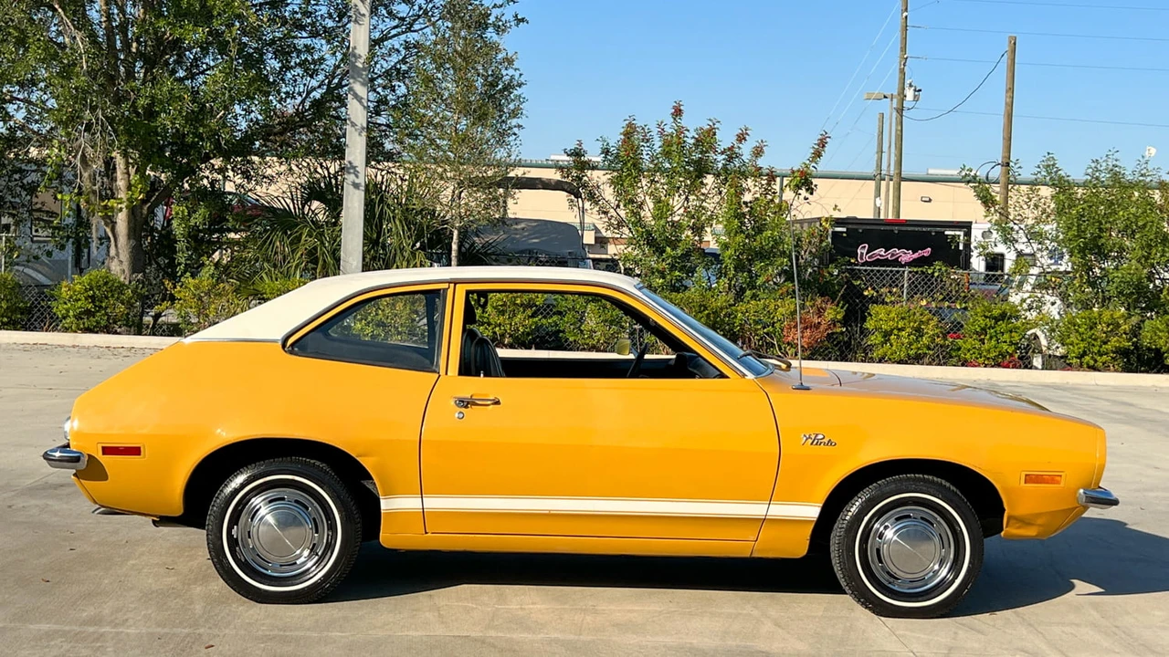 1971 Ford Pinto - Image 10 of 31