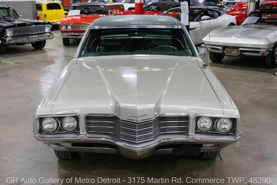 1971 Ford Thunderbird 4th Gen - Image 11 of 12