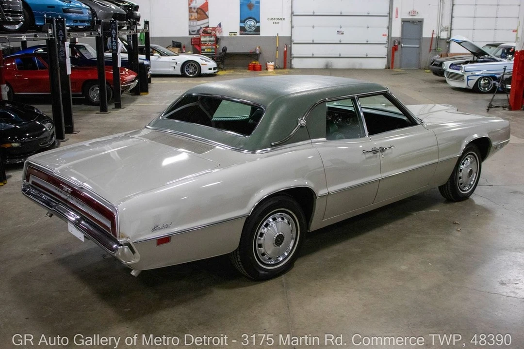 1971 Ford Thunderbird 4th Gen - Image 7 of 12