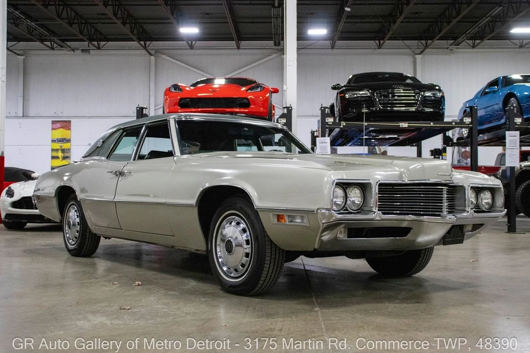 1971 Ford Thunderbird 4th Gen - Image 10 of 12