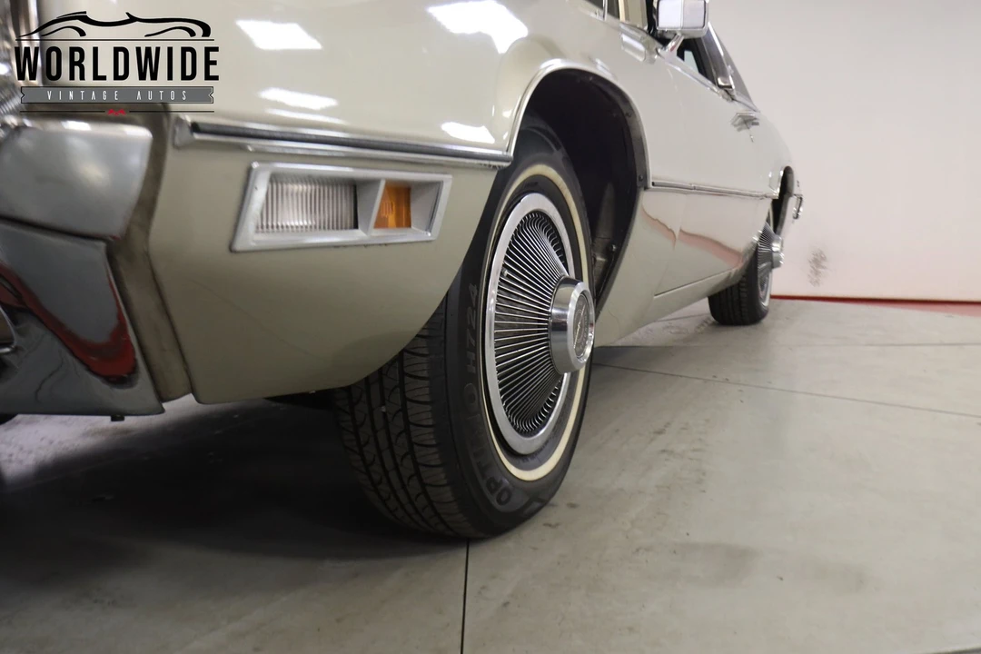 1971 Ford Thunderbird 5th Gen - Image 11 of 12