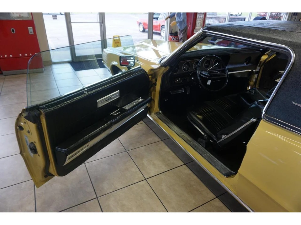1971 Ford Thunderbird 5th Gen - Image 30 of 31