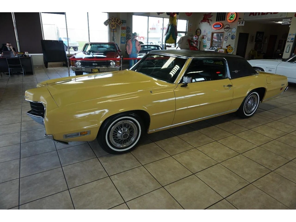 1971 Ford Thunderbird 5th Gen - Image 10 of 31
