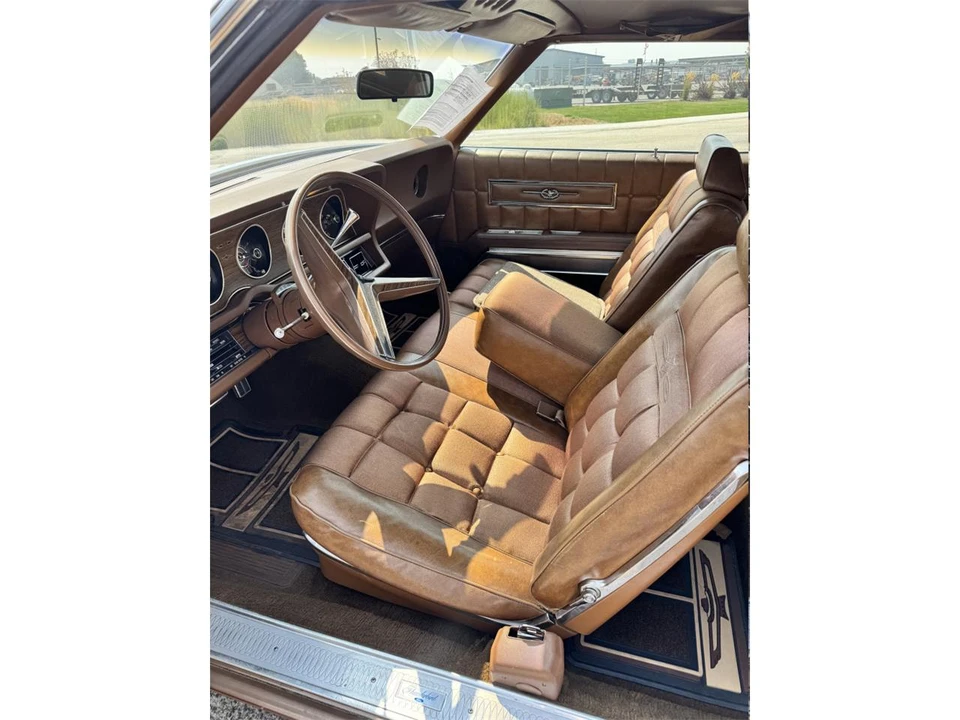1971 Ford Thunderbird 5th Gen - Image 9 of 17