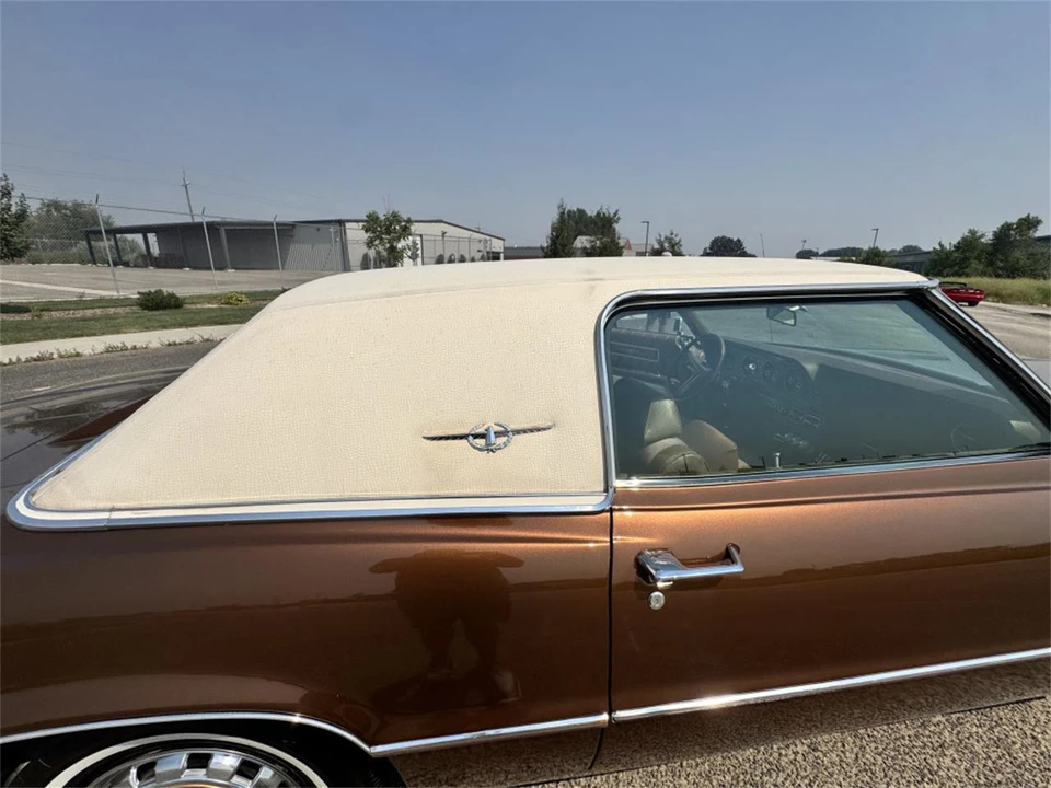 1971 Ford Thunderbird 5th Gen - Image 16 of 17
