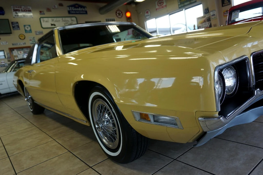 1971 Ford Thunderbird 4th Gen - Image 16 of 21