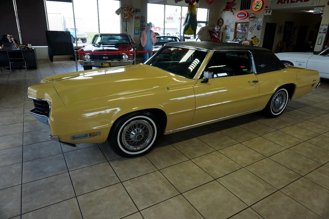 1971 Ford Thunderbird 4th Gen - Image 10 of 21