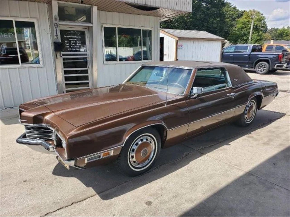 1971 Ford Thunderbird 5th Gen - Image 7 of 9
