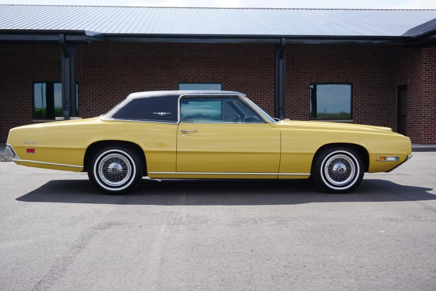 1971 Ford Thunderbird 5th Gen - Image 8 of 31