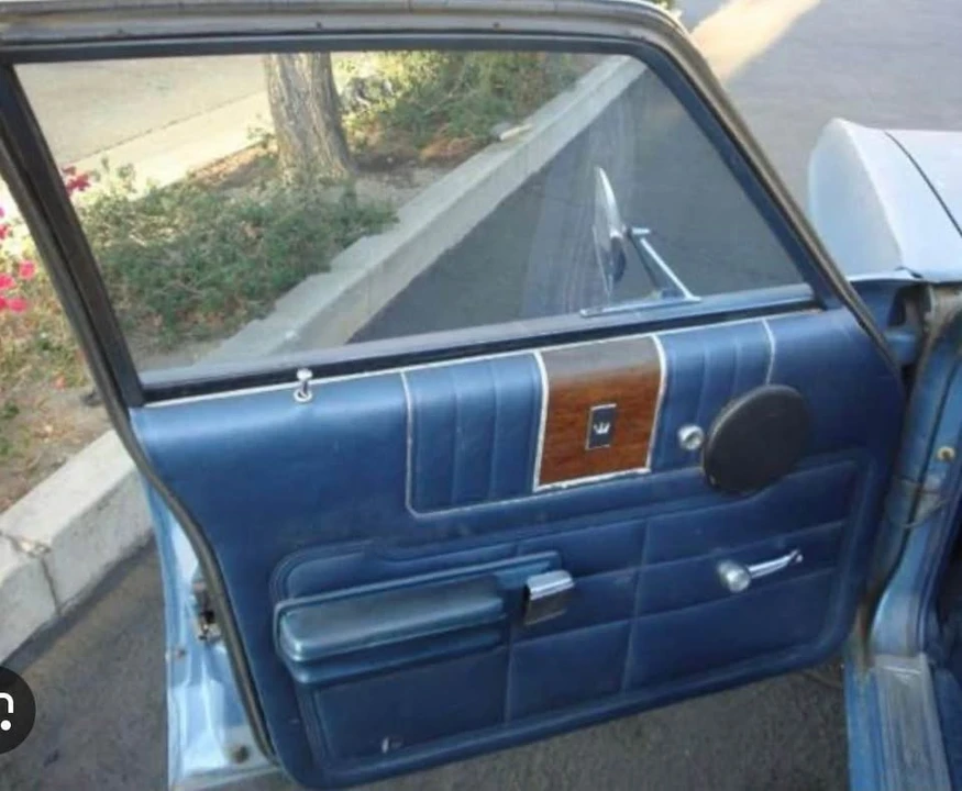 1971 Ford Galaxie 4th Gen - Image 9 of 11