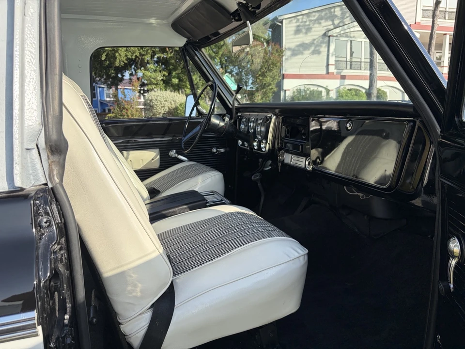 1971 GMC Jimmy 1st Gen - Image 24 of 31