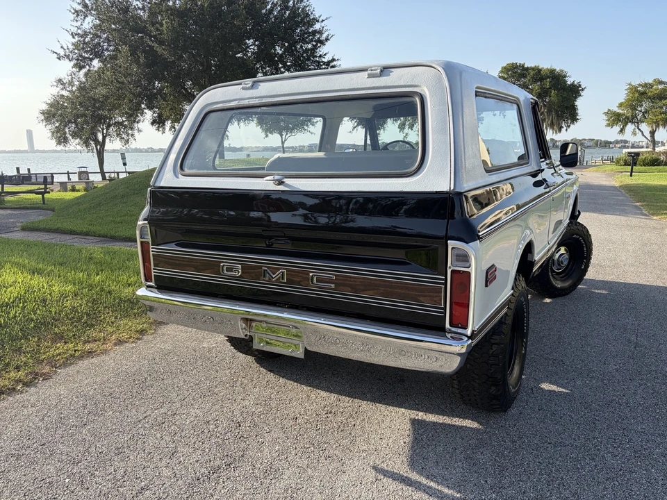 1971 GMC Jimmy 1st Gen - Image 15 of 31